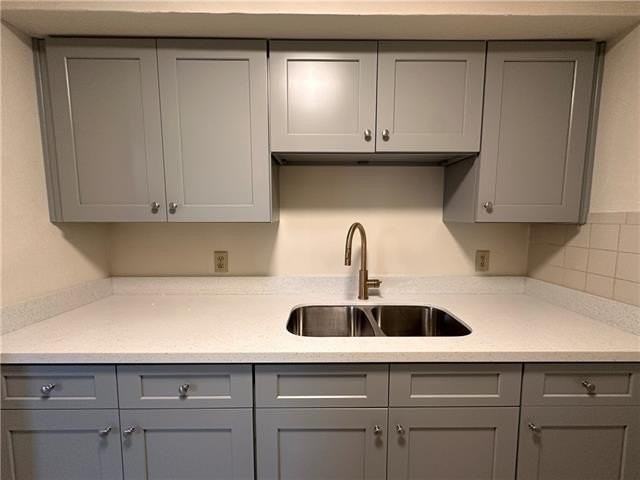 115 W Esplanade Ave #7 - Photo 7 of 16