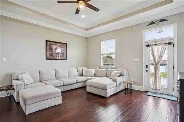 3717 Lena Dr - Photo 3 of 21