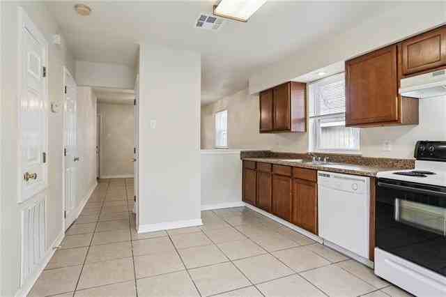 2602 Chalona Dr #D - Photo 5 of 13