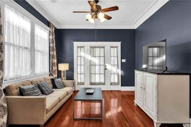 2027 Franklin Ave - Photo 4 of 24