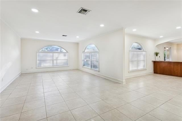 5812 Virginia Pl - Photo 2 of 19