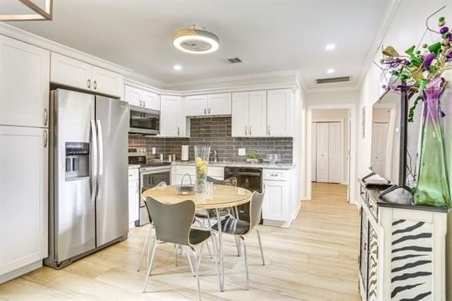 2100A Philip St - Photo 6 of 28