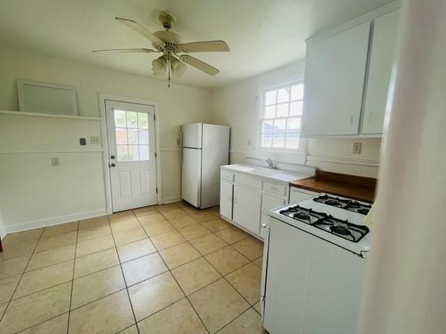 2129 Mandolin St - Photo 3 of 11