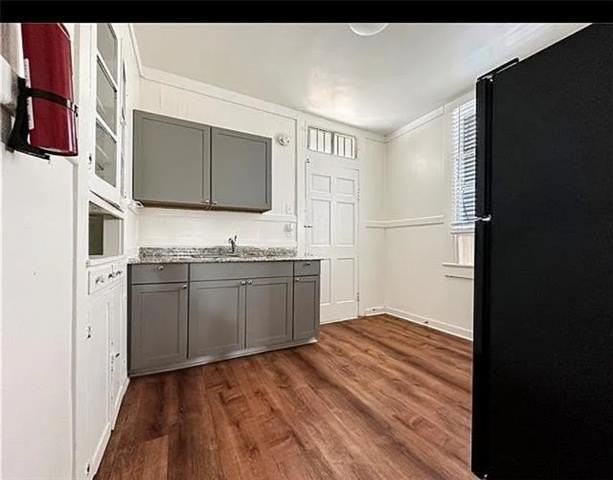 1910 Louisiana Ave - Photo 6 of 8