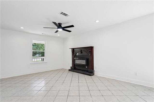 231 Surgi Dr - Photo 4 of 15