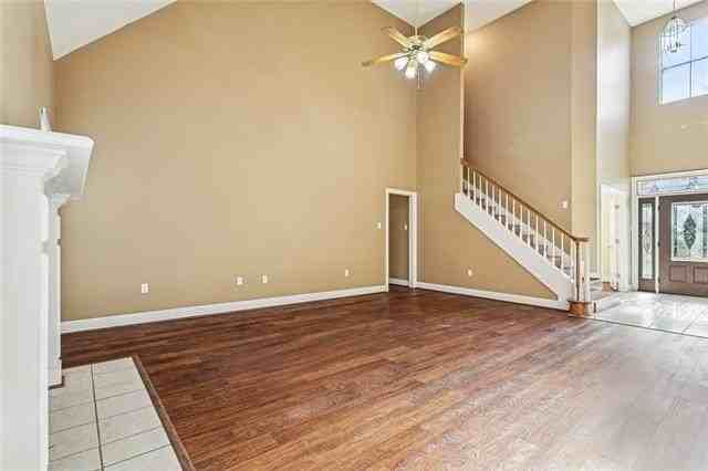 1398 Stillwater Dr - Photo 4 of 21