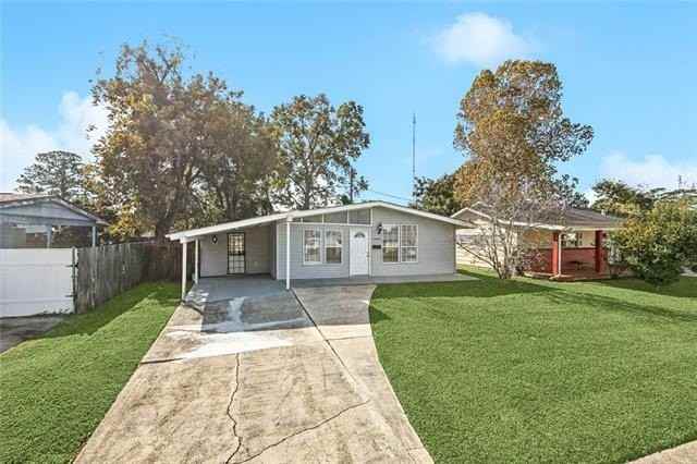 1918 Cedarwood Ave - Photo 2 of 14