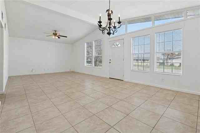 1918 Cedarwood Ave - Photo 3 of 14