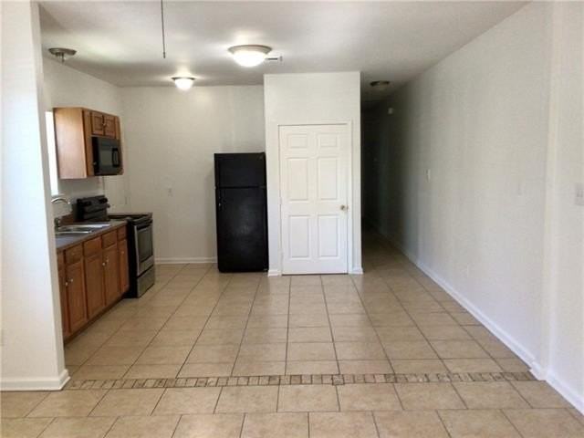 4237 General Pershing St - Photo 4 of 12