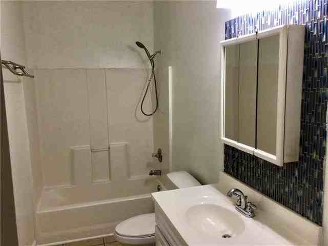 4237 General Pershing St - Photo 7 of 12