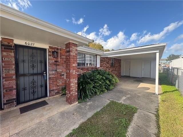 6027 Wales St - Photo 3 of 14