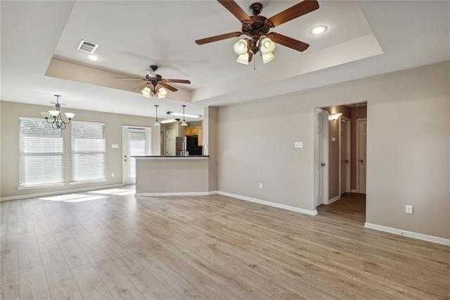 808 Fay St - Photo 4 of 16