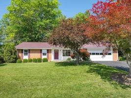 featured image of 414 Stonegate Dr