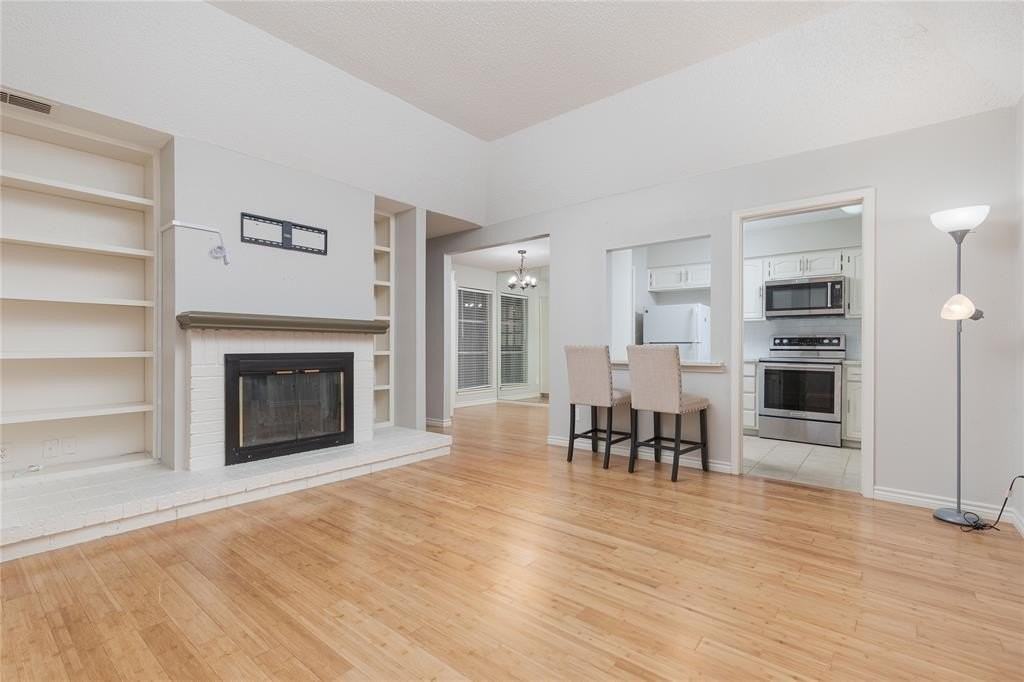 9142 Emberglow Ln - Photo 4 of 25