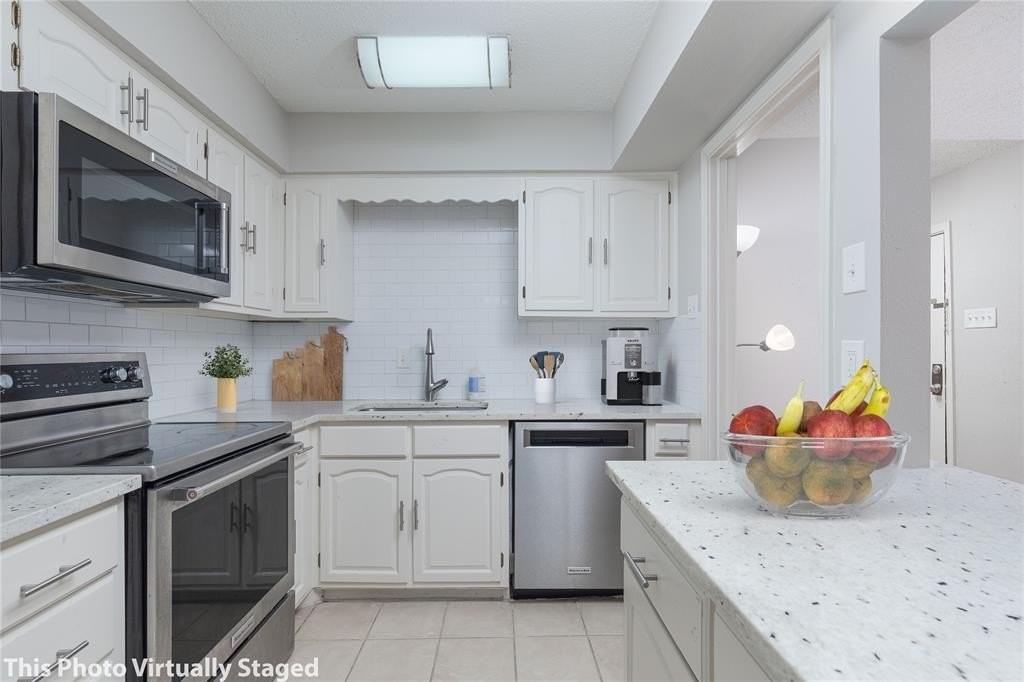 9142 Emberglow Ln - Photo 7 of 25