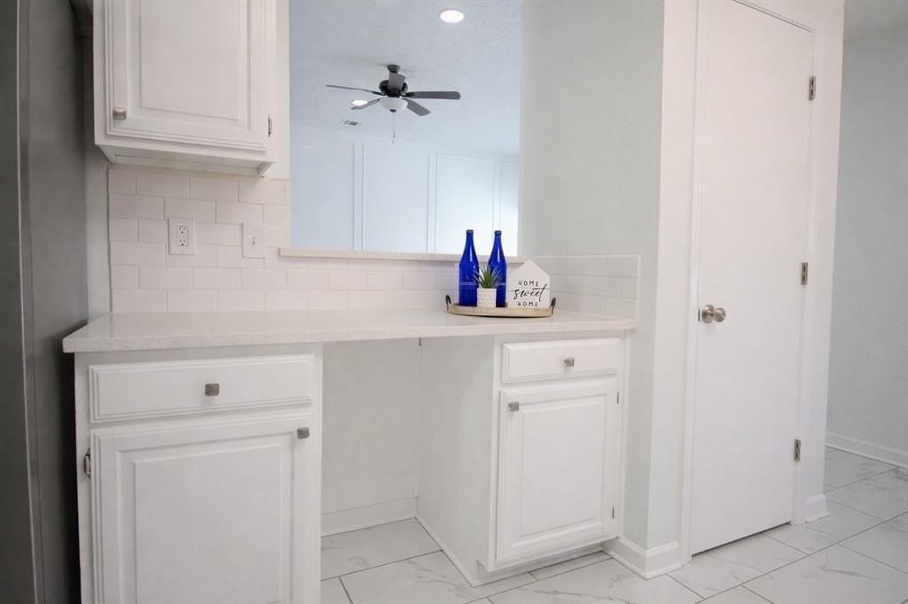 2035 Lansdown Dr - Photo 7 of 14