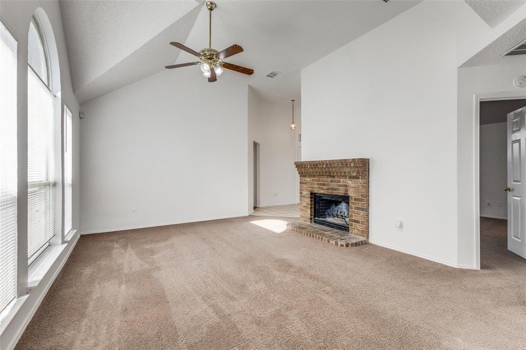 920 Mossberg Ln - Photo 4 of 26