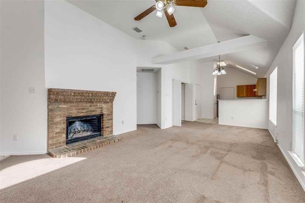 920 Mossberg Ln - Photo 5 of 26