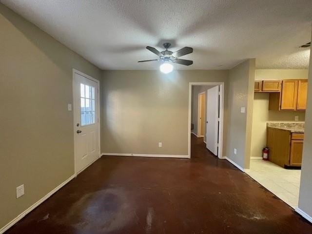 1226 W Hudgins St - Photo 7 of 23