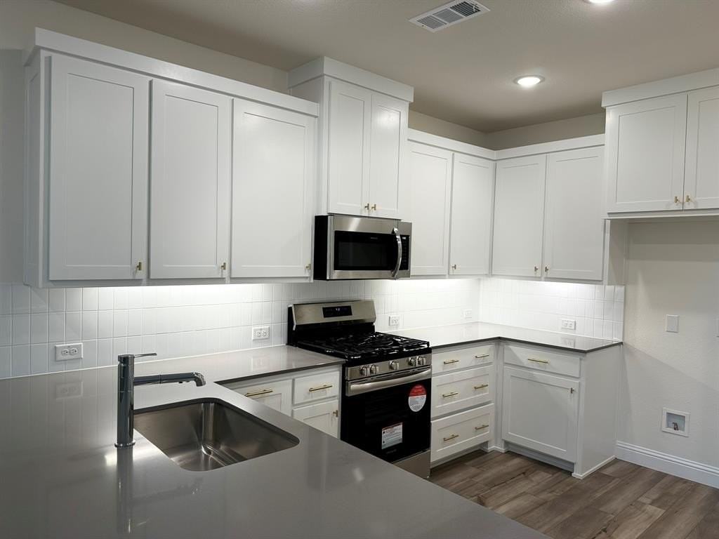 505 4th St - Photo 5 of 26