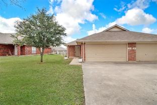 214 Joshua Blvd - Photo 1 of 1