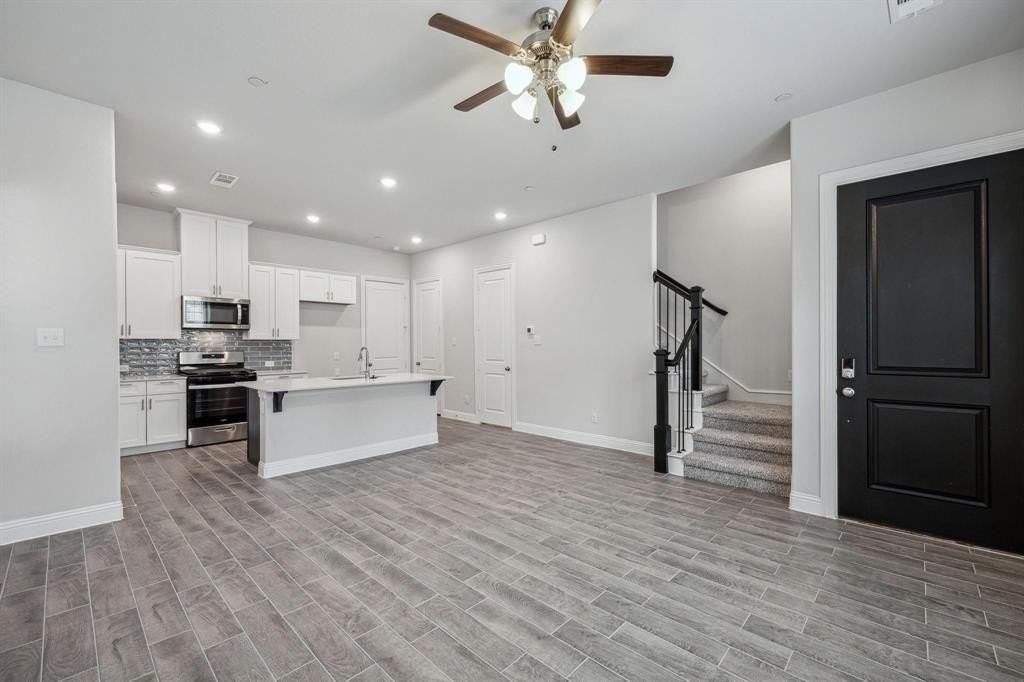 4104 Kearsage Dr - Photo 7 of 17