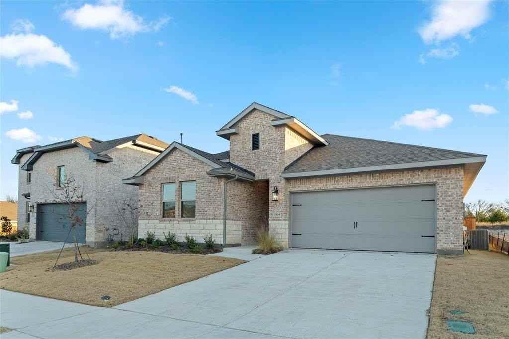 1304 Elliott Rd - Photo 3 of 26