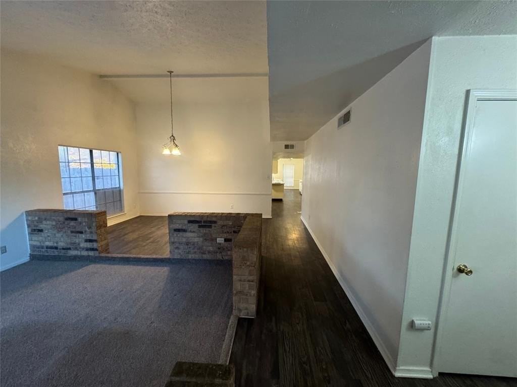 2905 Woodlark Dr - Photo 3 of 37