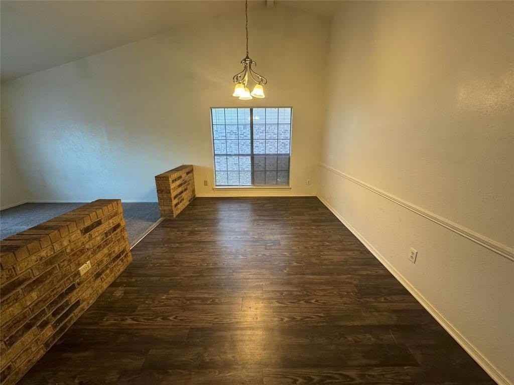 2905 Woodlark Dr - Photo 6 of 37