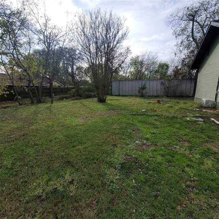 410 Sw 3rd St - Photo 3 of 21