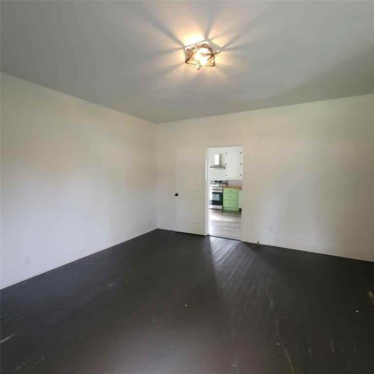 410 Sw 3rd St - Photo 4 of 21