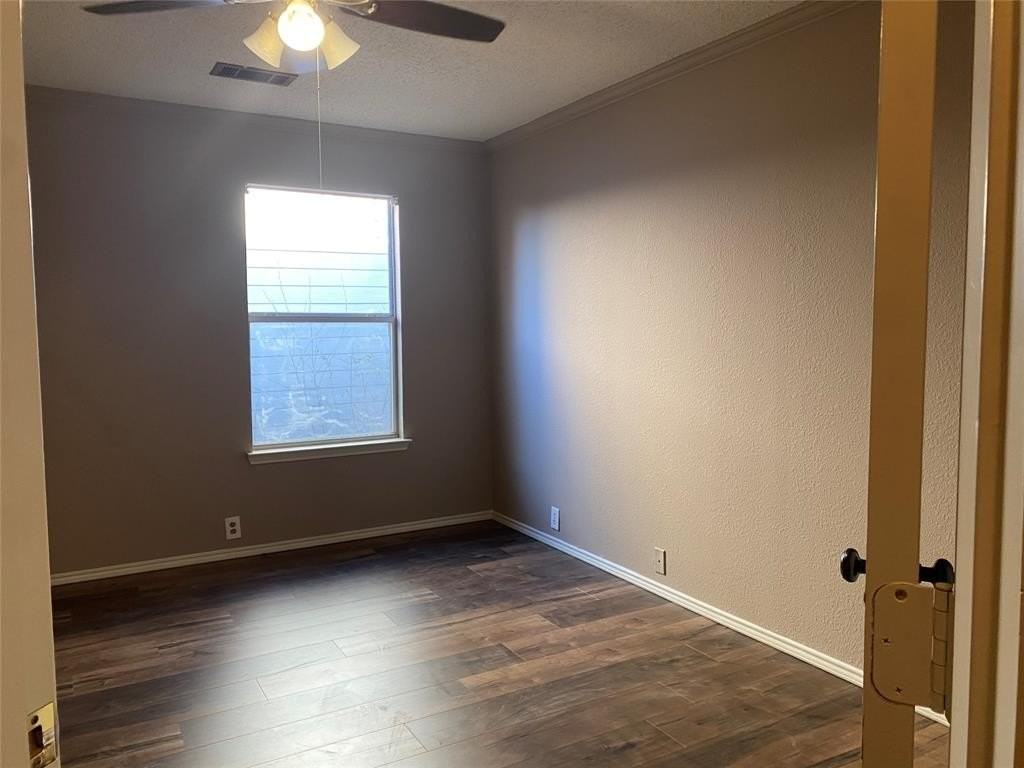 4211 Falcon Dr - Photo 7 of 10