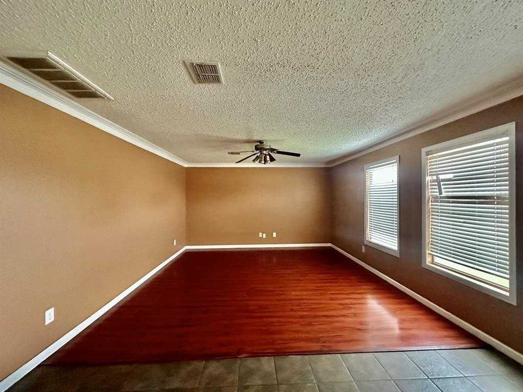 5437 New Castleton Ln - Photo 3 of 16