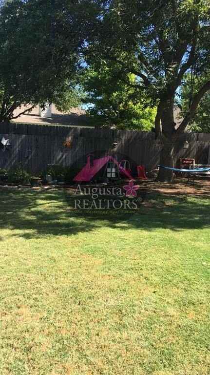 3910 Chris Dr - Photo 4 of 8