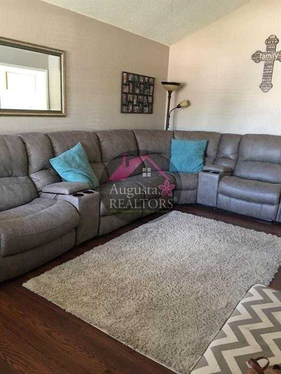 3910 Chris Dr - Photo 6 of 8