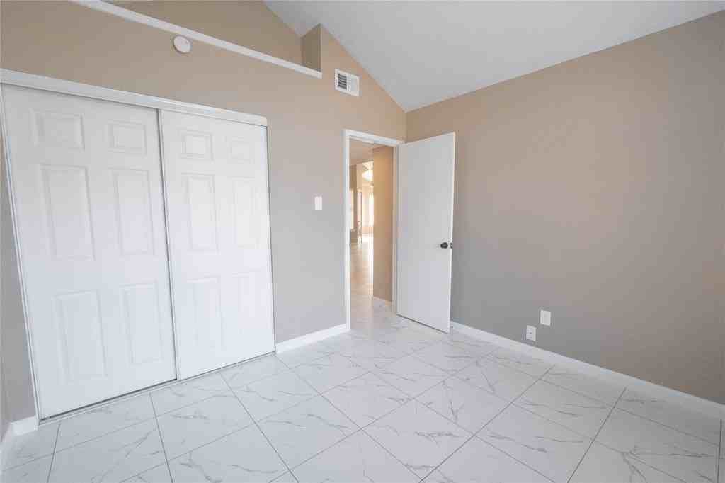 8405 Ohara Ln - Photo 7 of 26