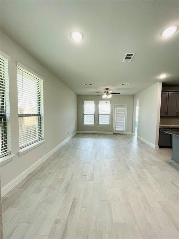 1052 Norias Dr - Photo 3 of 15