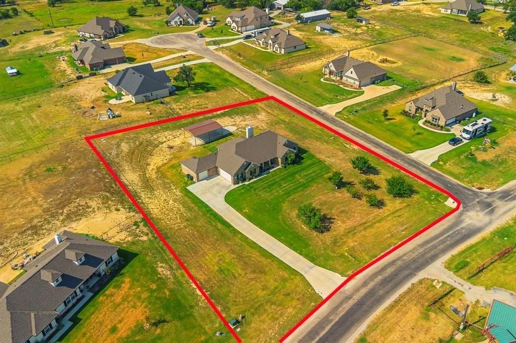 105 Kathy Stephens Ave - Photo 4 of 40