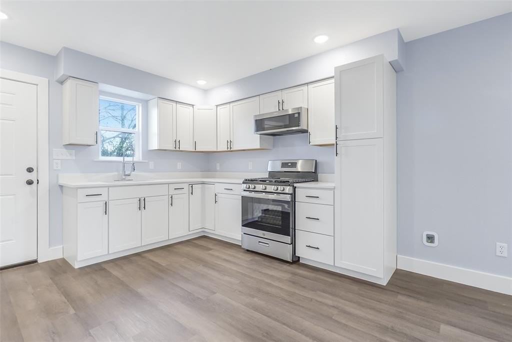 401 Miller St - Photo 7 of 26