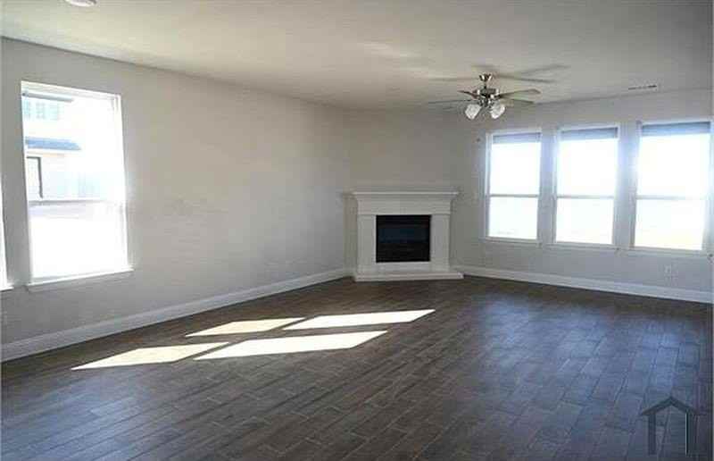 1200 Renato Dr - Photo 6 of 11