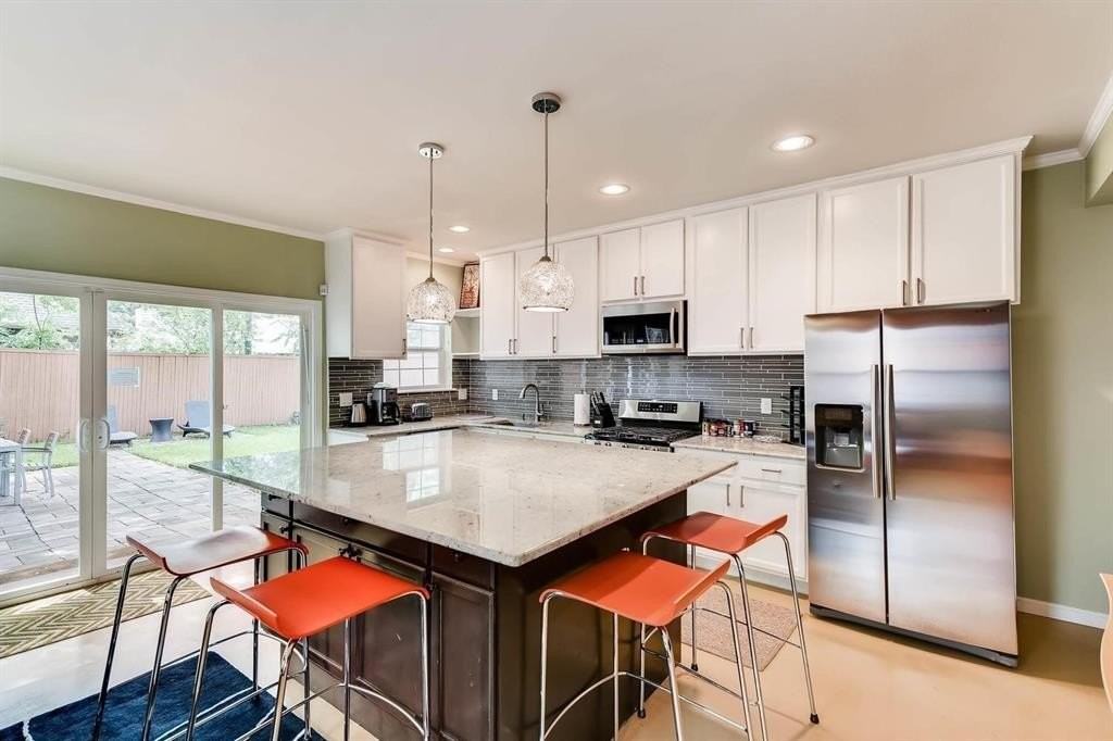 5202 Pershing St - Photo 7 of 23