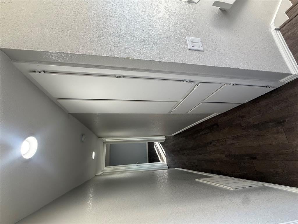 4401 Tophill Ln - Photo 6 of 12