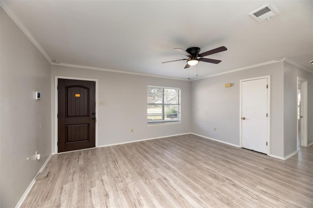 1407 Franklin St - Photo 6 of 23