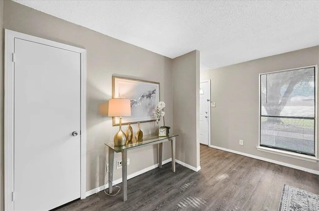 2401 Long Ridge Ln - Photo 5 of 22