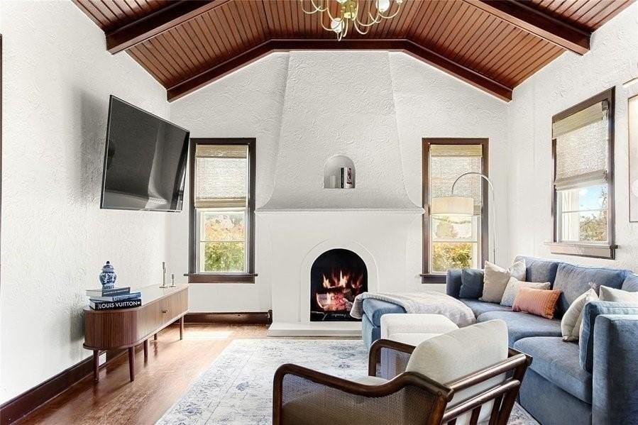 4132 Pershing Ave - Photo 5 of 27