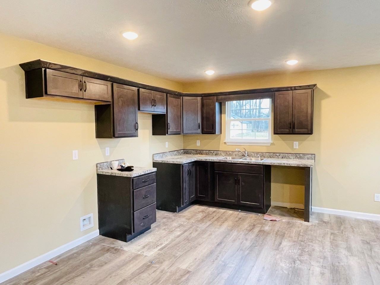 106 Diane Ct - Photo 7 of 30