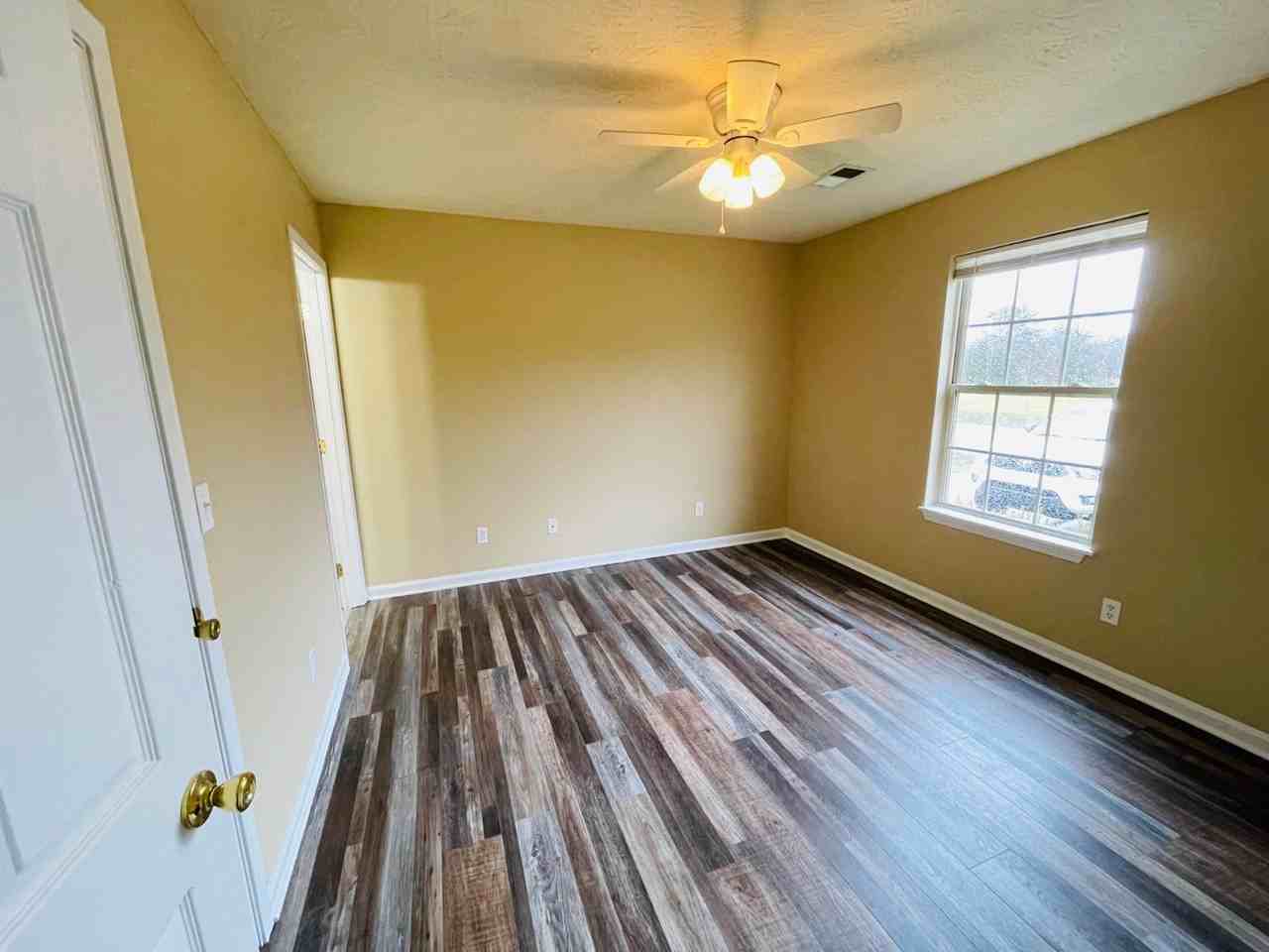 258 Old Ford Rd - Photo 5 of 24