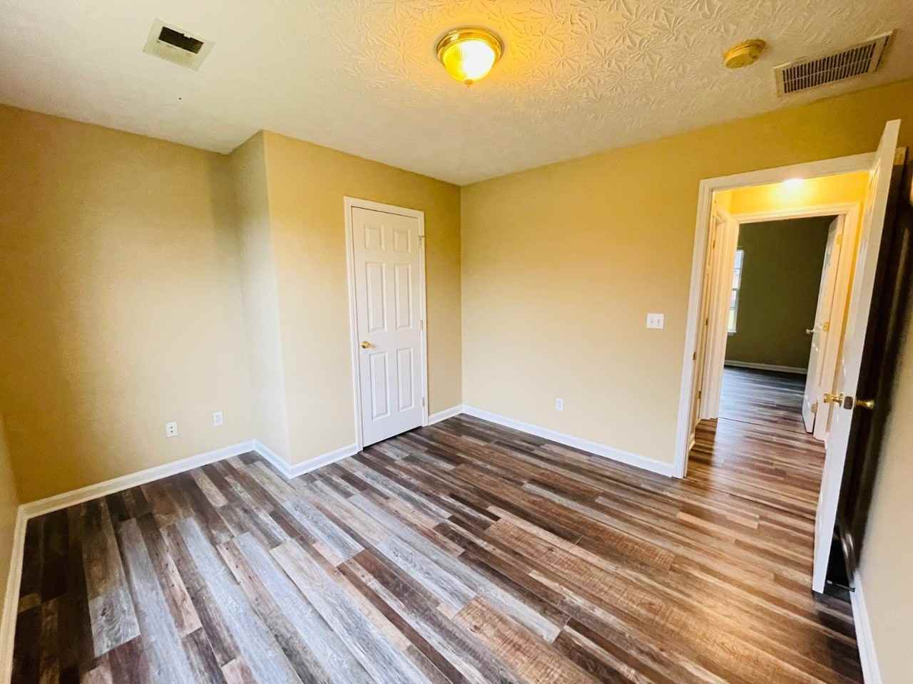 258 Old Ford Rd - Photo 7 of 24