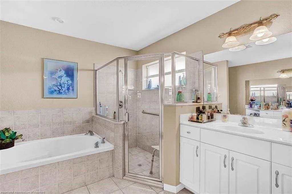 7120 Coral Ridge Rd - Photo 4 of 16