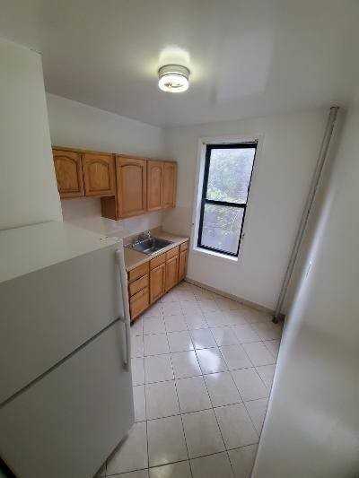 4120 43rd St - Photo 2 of 9